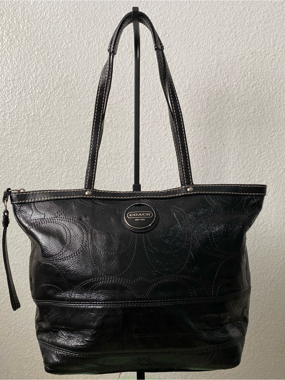 Y2k Coach Gallery Tote Bag in glossy black embossed patent leather (Style F15142